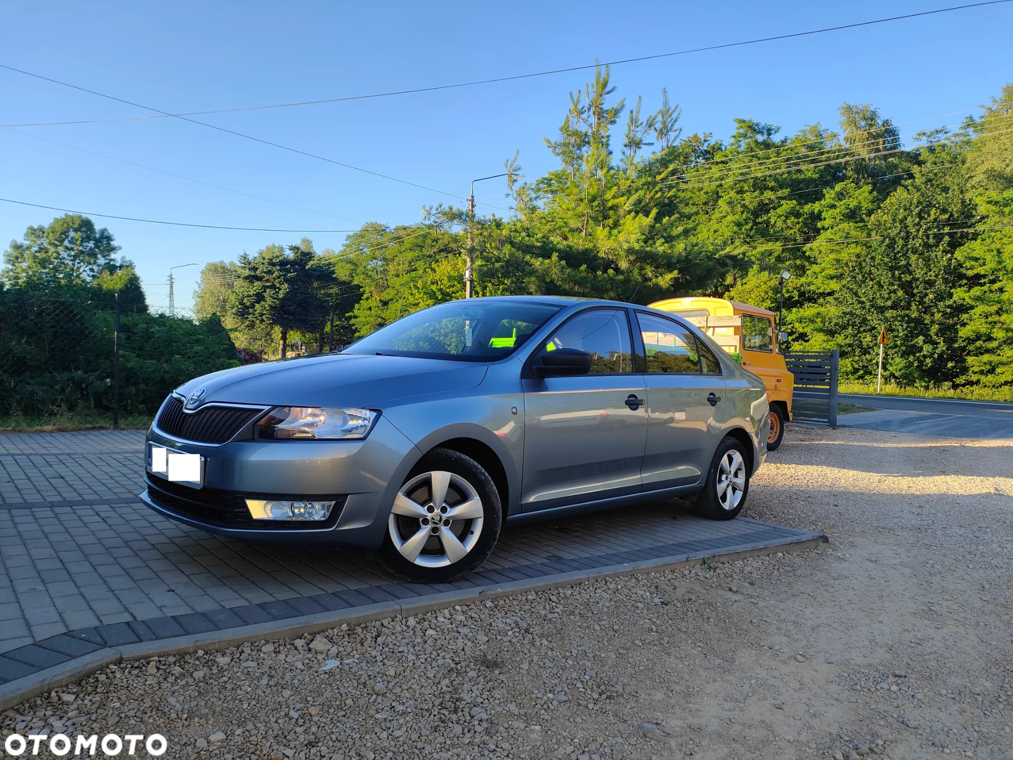 Skoda RAPID 1.2 TSI Active - 9
