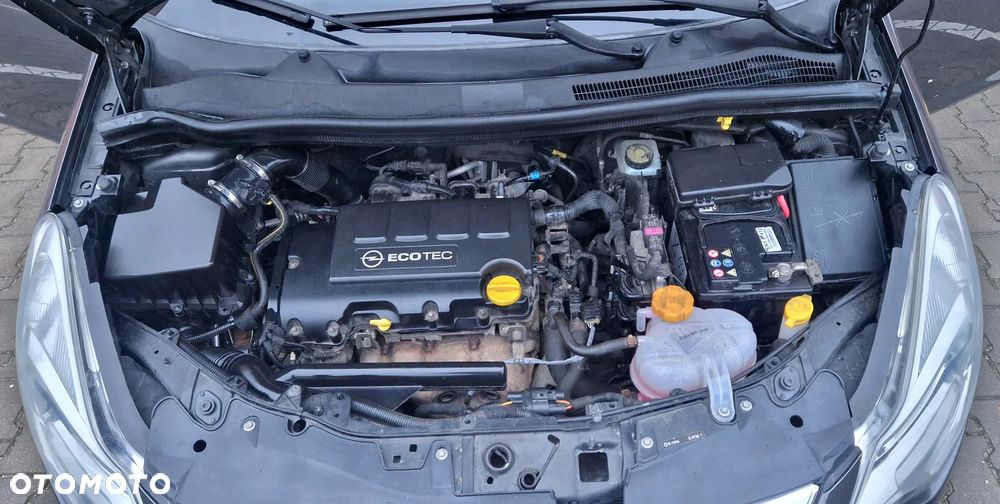 Opel Corsa 1.4 16V Satellite - 6