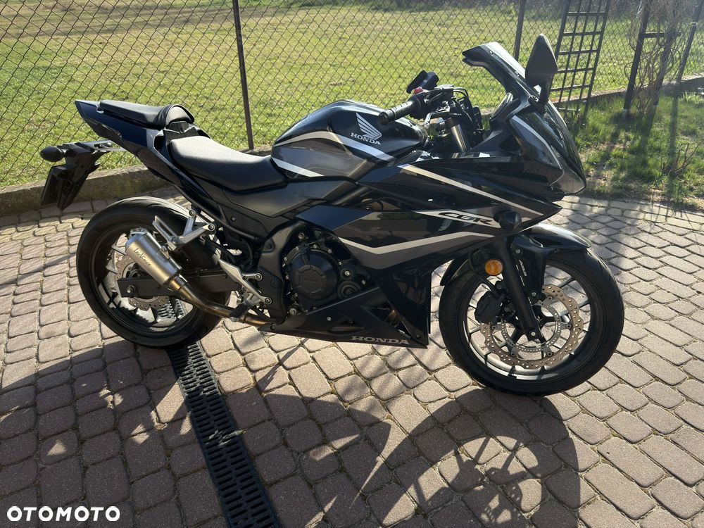 Honda CBR - 3