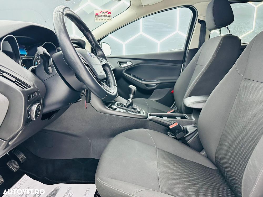 Ford Focus 1.5 EcoBoost Active Business - 14