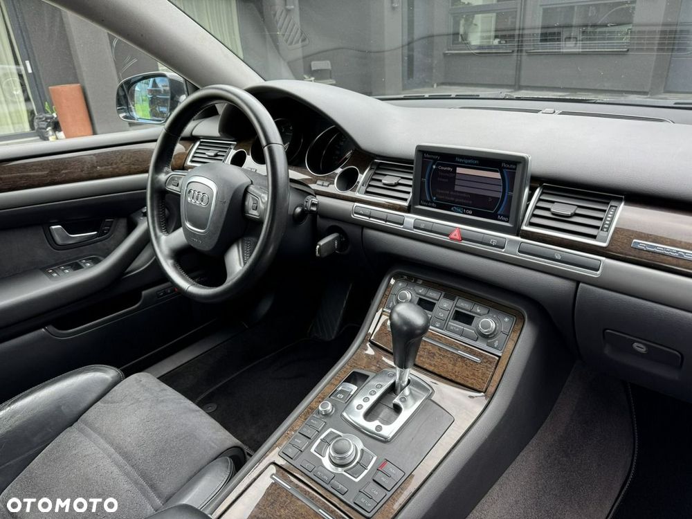 Audi A8 3.7 Quattro - 16