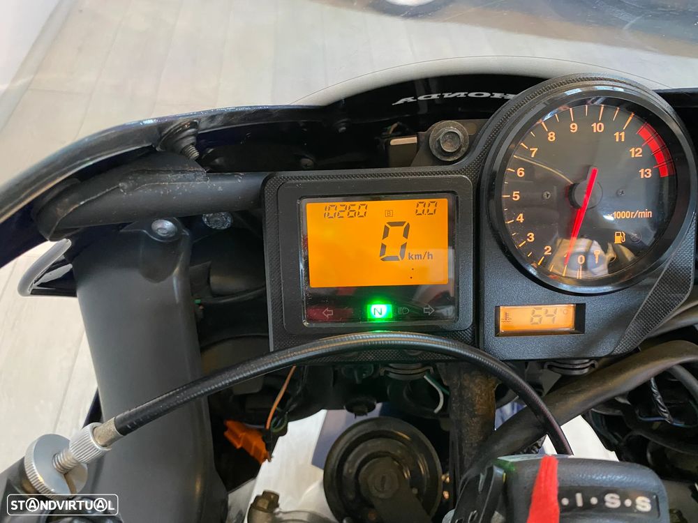 Honda CBR FIREBLADE CBR 900RR - 10