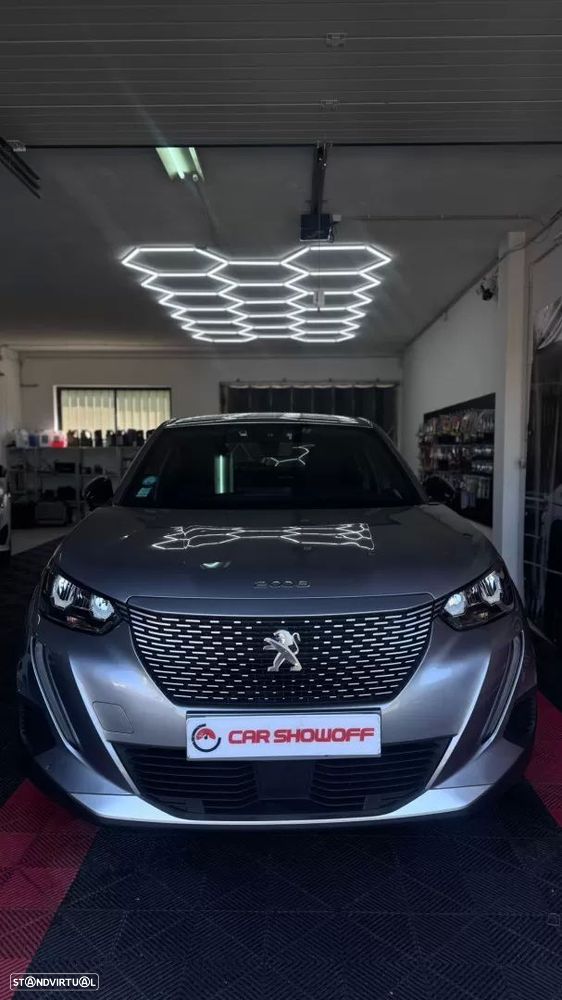 Peugeot e-2008 54 kWh Style - 1
