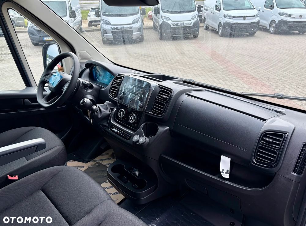 Peugeot Boxer Furgon L3H3 - 12