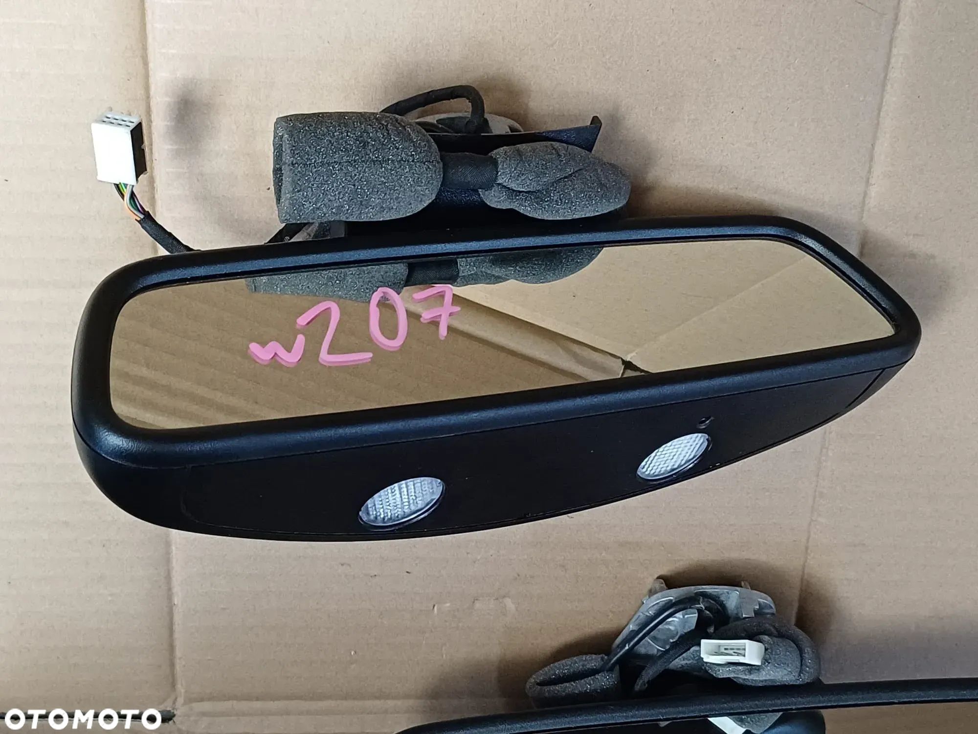 MERCEDES W207 Lusterko wsteczne - 1
