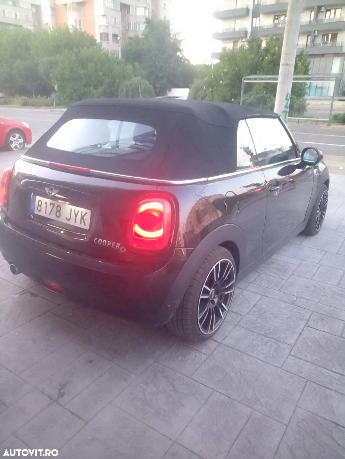 Mini Cooper D Cabrio Aut. - 3