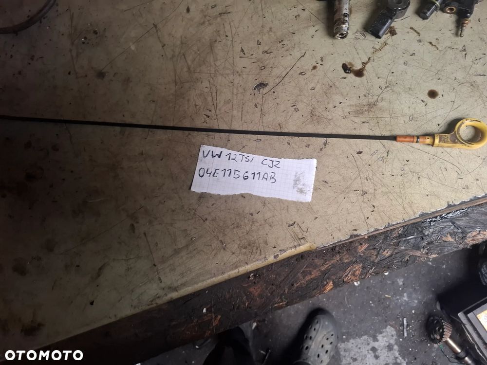 VW SEAT SKODA  1,4TSI bagnet miarka oleju 04E115611D  04E115611AB - 2