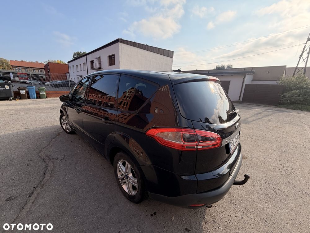 Ford S-Max 2012 photo 4