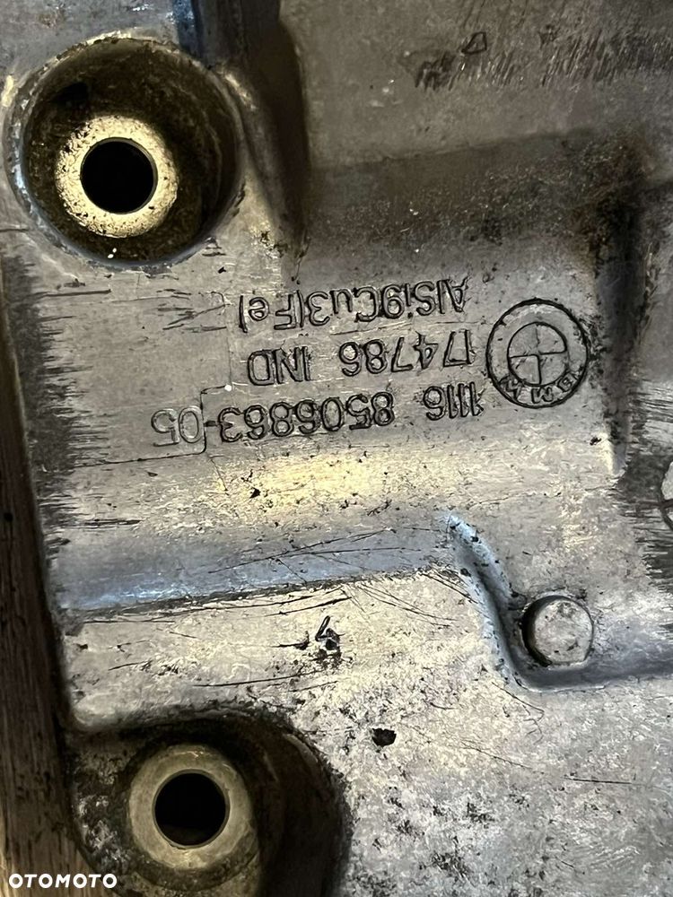 Wspornik łapa podstawa agregatu Bmw N47n - 2