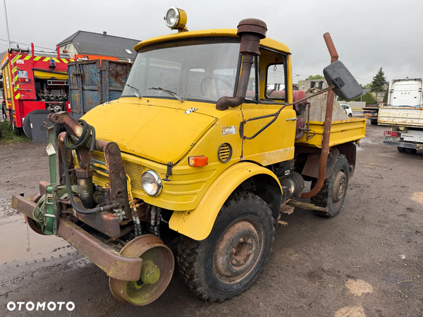 Mercedes-Benz UNIMOG 406B