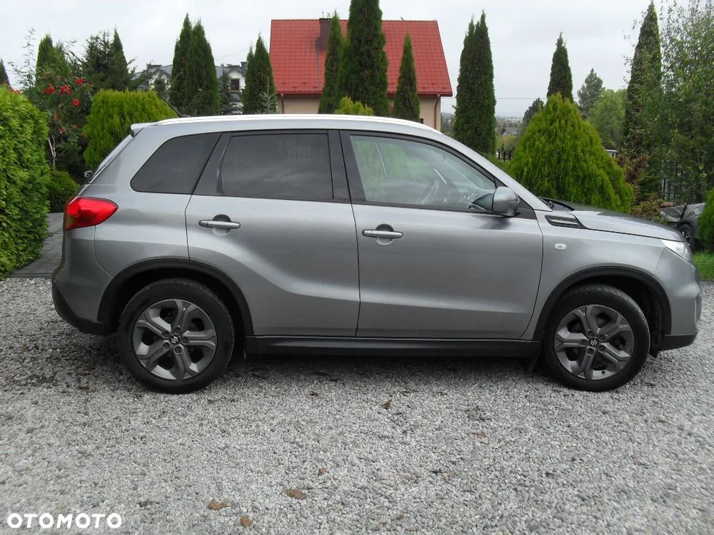 Suzuki Vitara 1.6 Comfort 4WD - 30