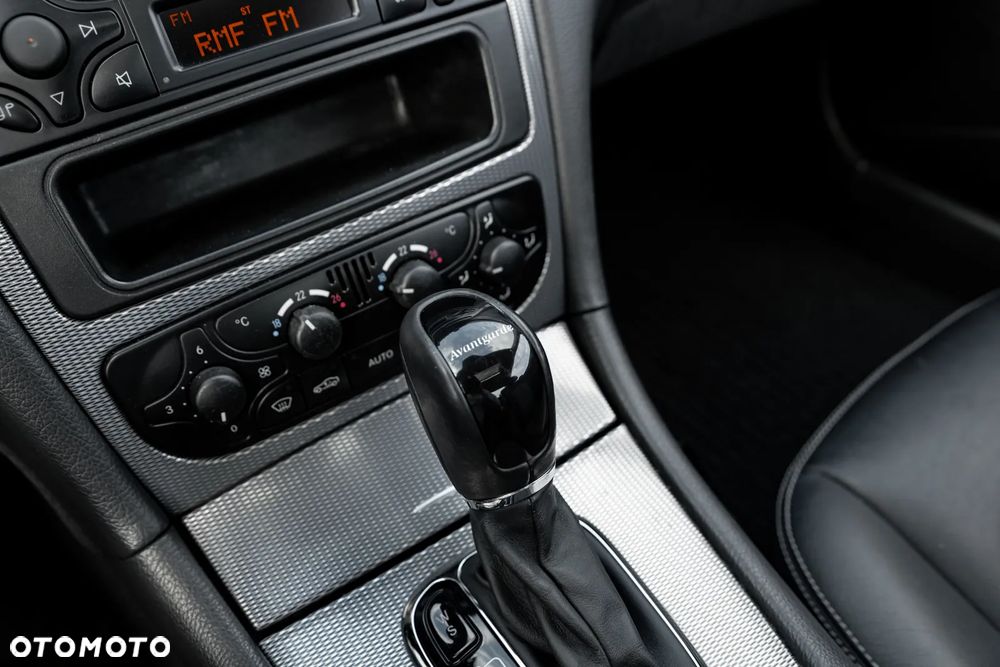 Mercedes-Benz CLK 320 Avantgarde - 33