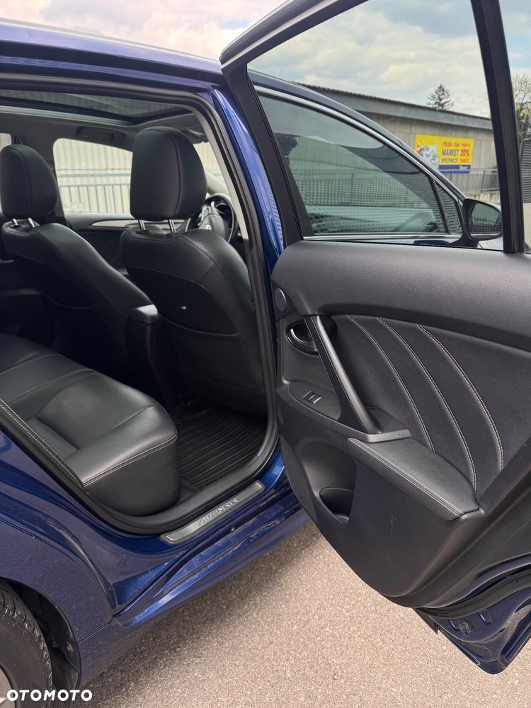 Toyota Avensis 2.0 Premium MS - 22