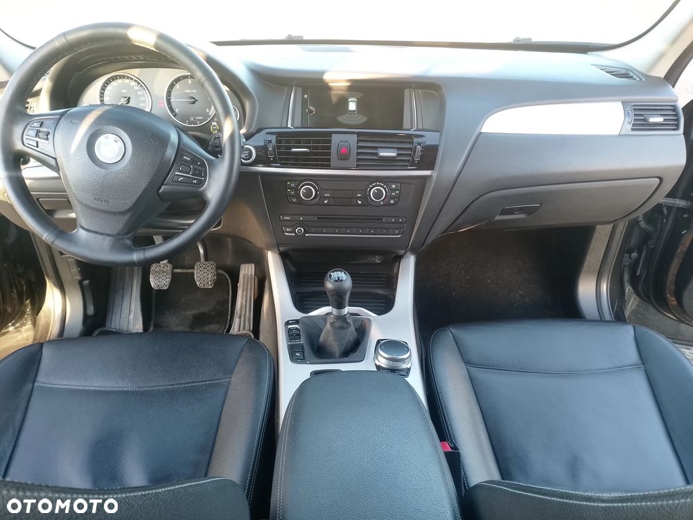 BMW X3 sDrive18d - 15