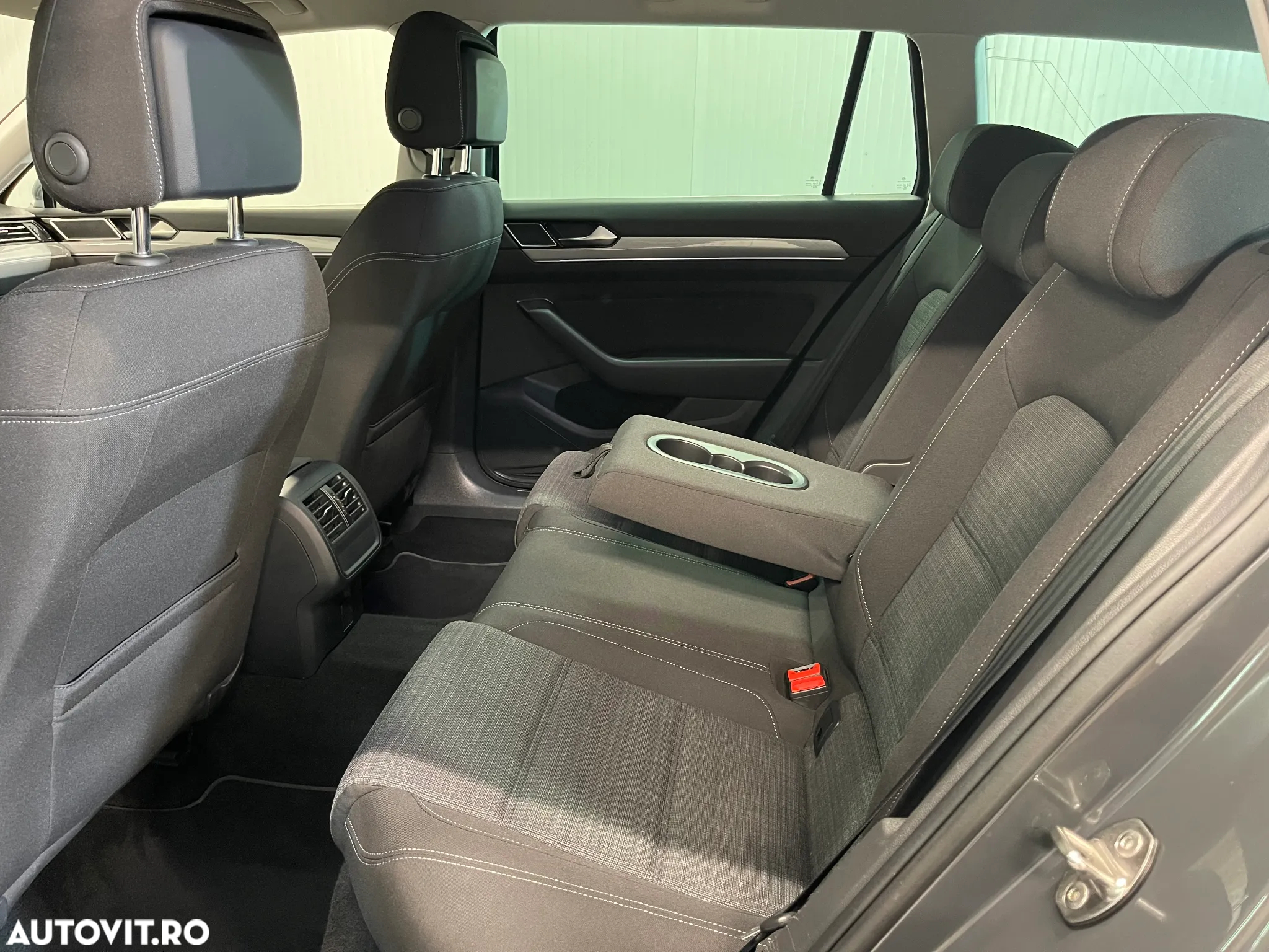Volkswagen Passat Variant 2.0 TDI DSG Comfortline - 11