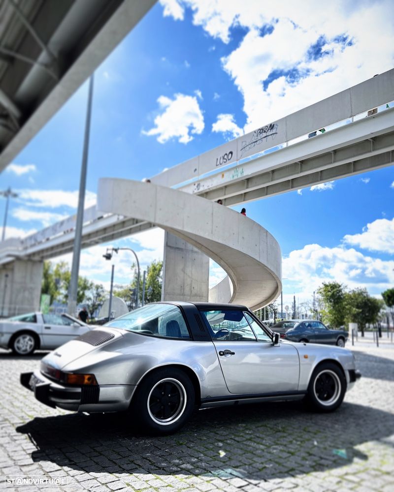 Porsche 911 Série G - 9