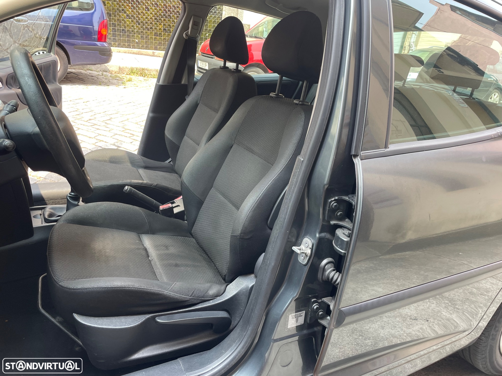 Peugeot 207 1.4 16V Active - 5