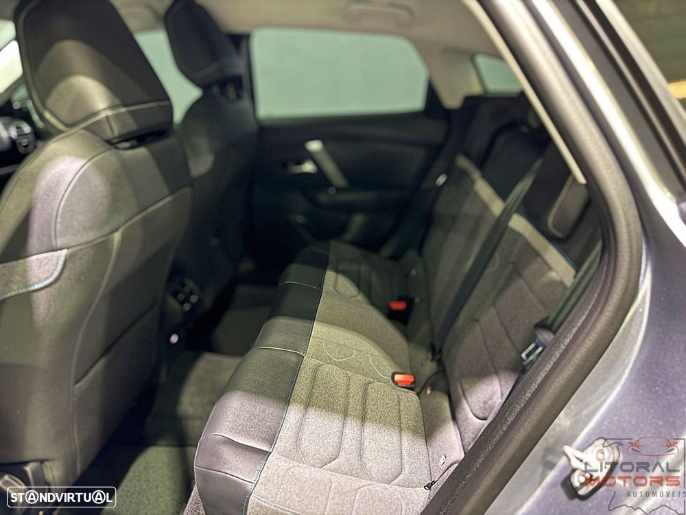 Citroën C4 1.2 PureTech Shine - 16