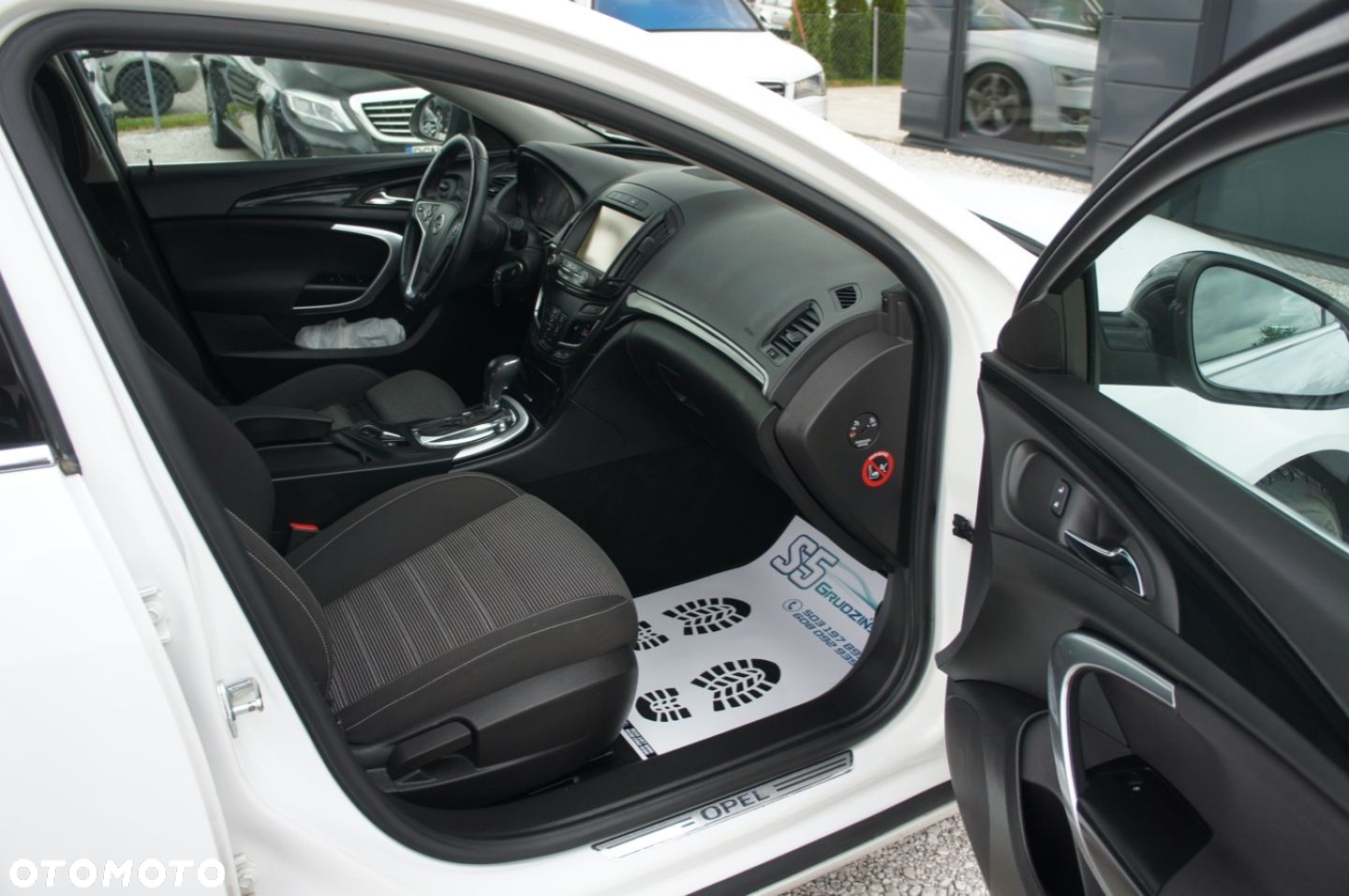 Opel Insignia - 14