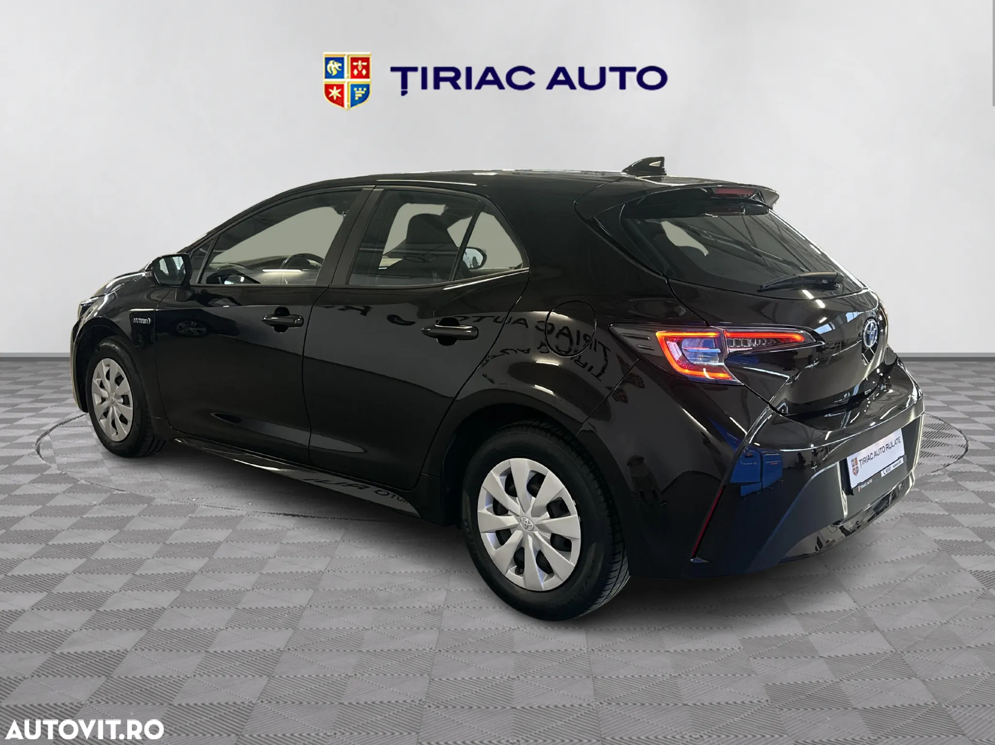 Toyota Corolla - 3
