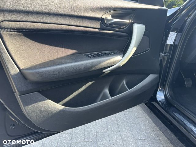 BMW Seria 1 118i Sport Line - 14