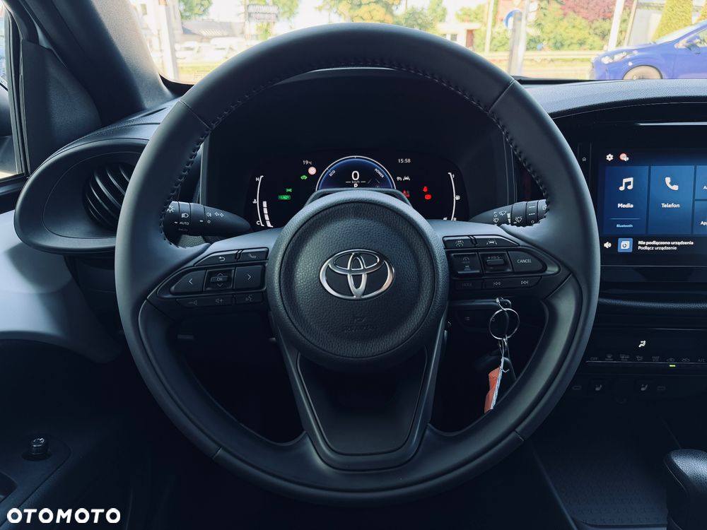 Toyota Aygo X Hybrid 1.5 Comfort e-CVT - 17