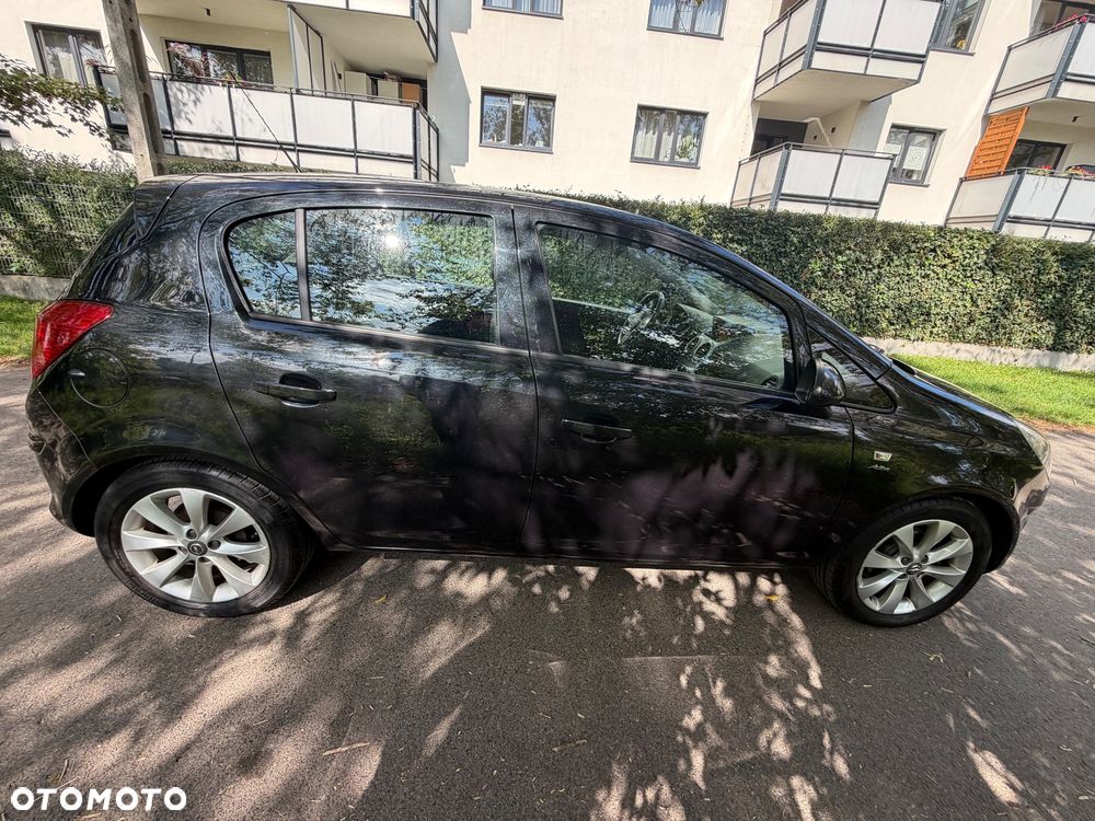 Opel Corsa 1.4 Cosmo - 5