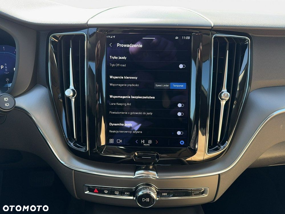 Volvo XC 60 - 25
