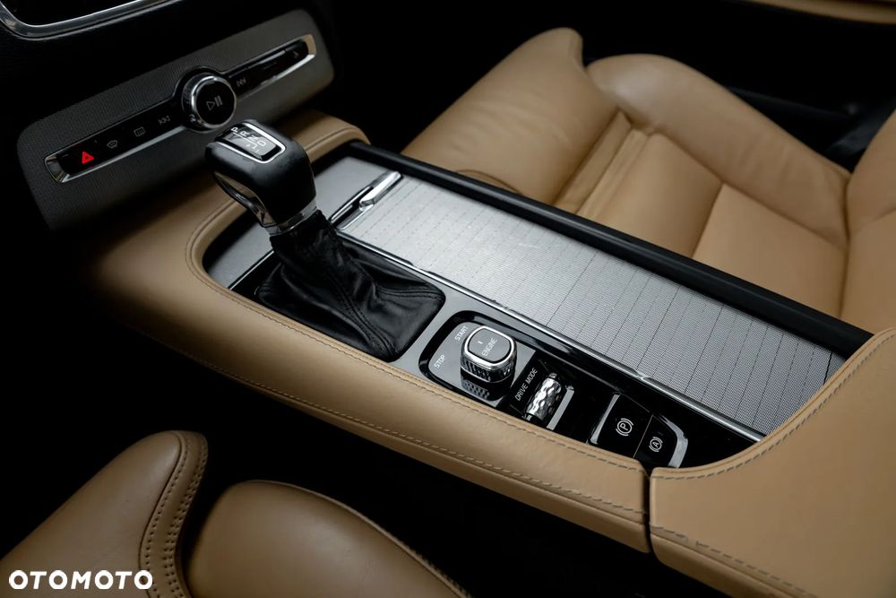 Volvo XC 90 D5 AWD Inscription - 30