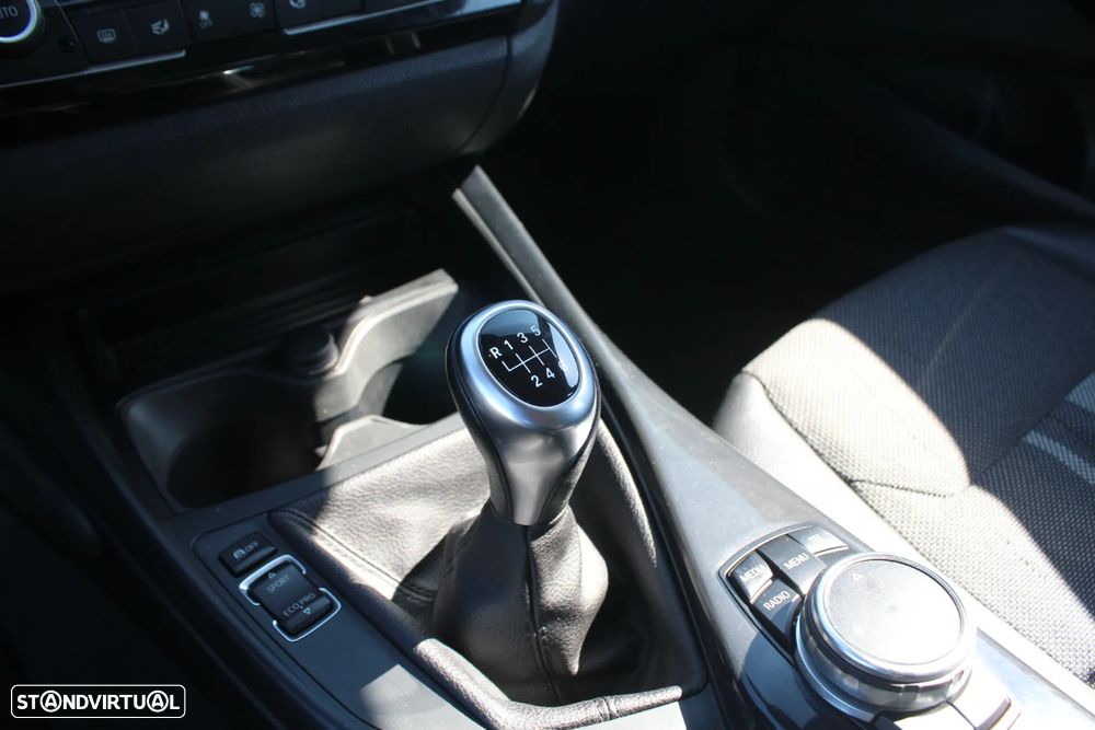 BMW 116 d EDynamics Line Urban - 43