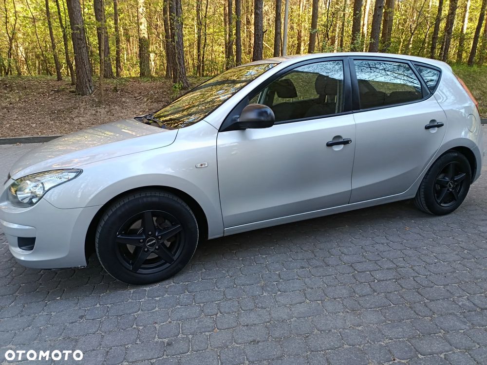 Hyundai i30 1.4 Blue Comfort - 14