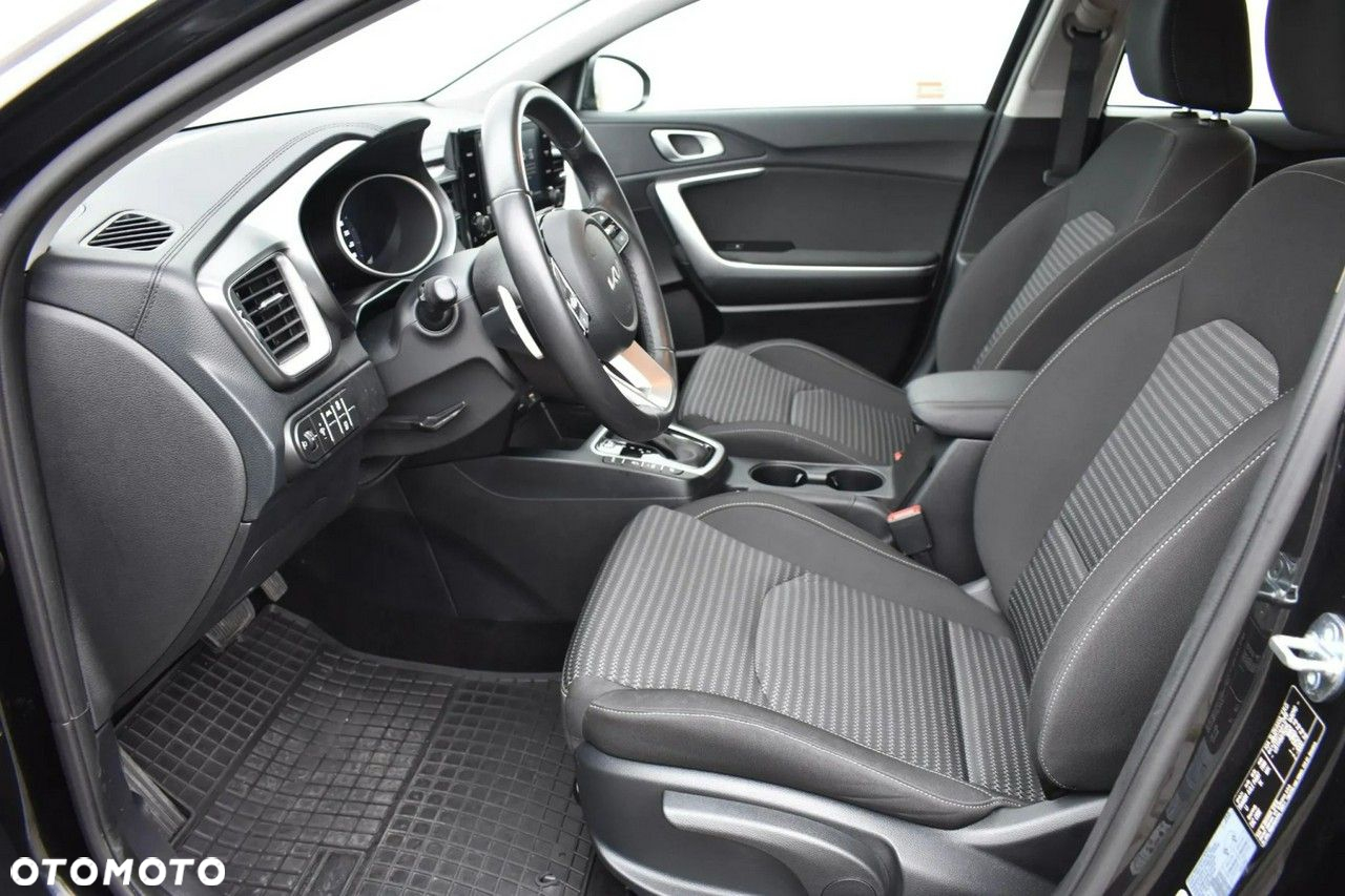 Kia Ceed 1.5 T-GDI M DCT - 12
