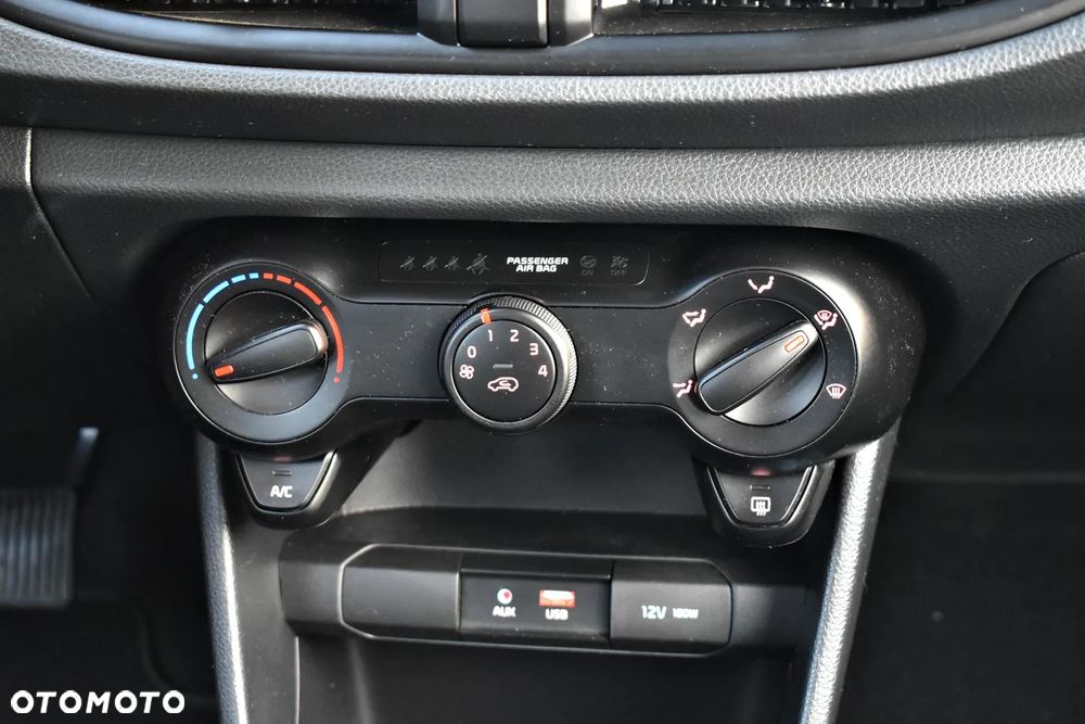 Kia Picanto 1.0 L - 23