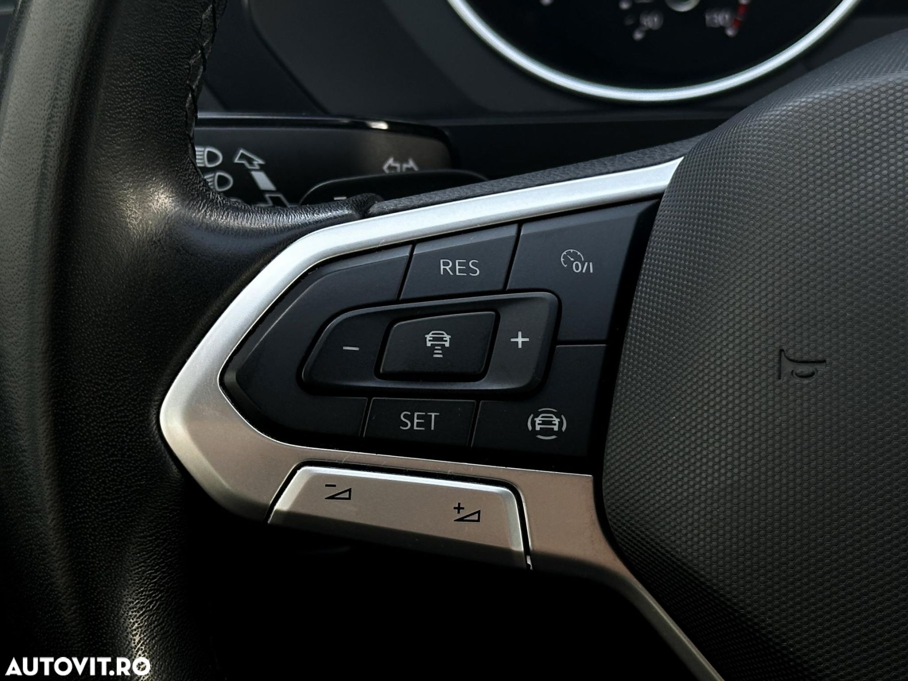 Volkswagen Tiguan - 17