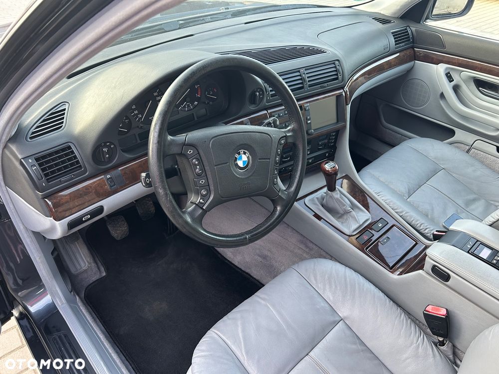 BMW Seria 7 728i - 15