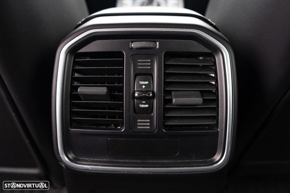 Porsche Macan Turbo - 46