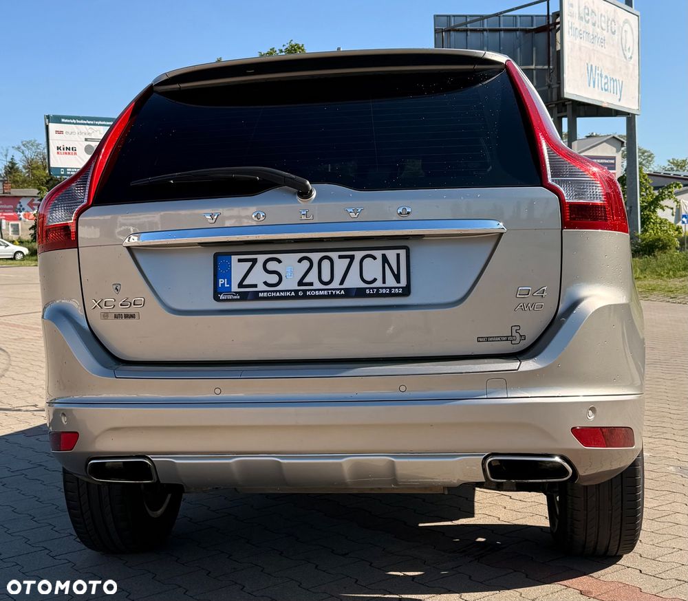 Volvo XC 60 D5 AWD Summum - 6