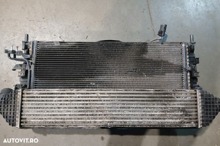 Set radiatoare motor 3M5H-8C607-TA 3M5H-8005-TL 137328558 9M51-9L440- - 1