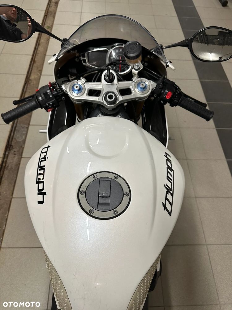 Triumph Daytona - 7