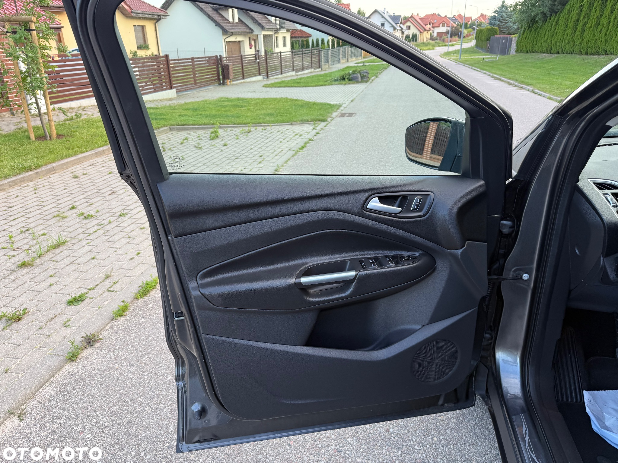 Ford Kuga - 11