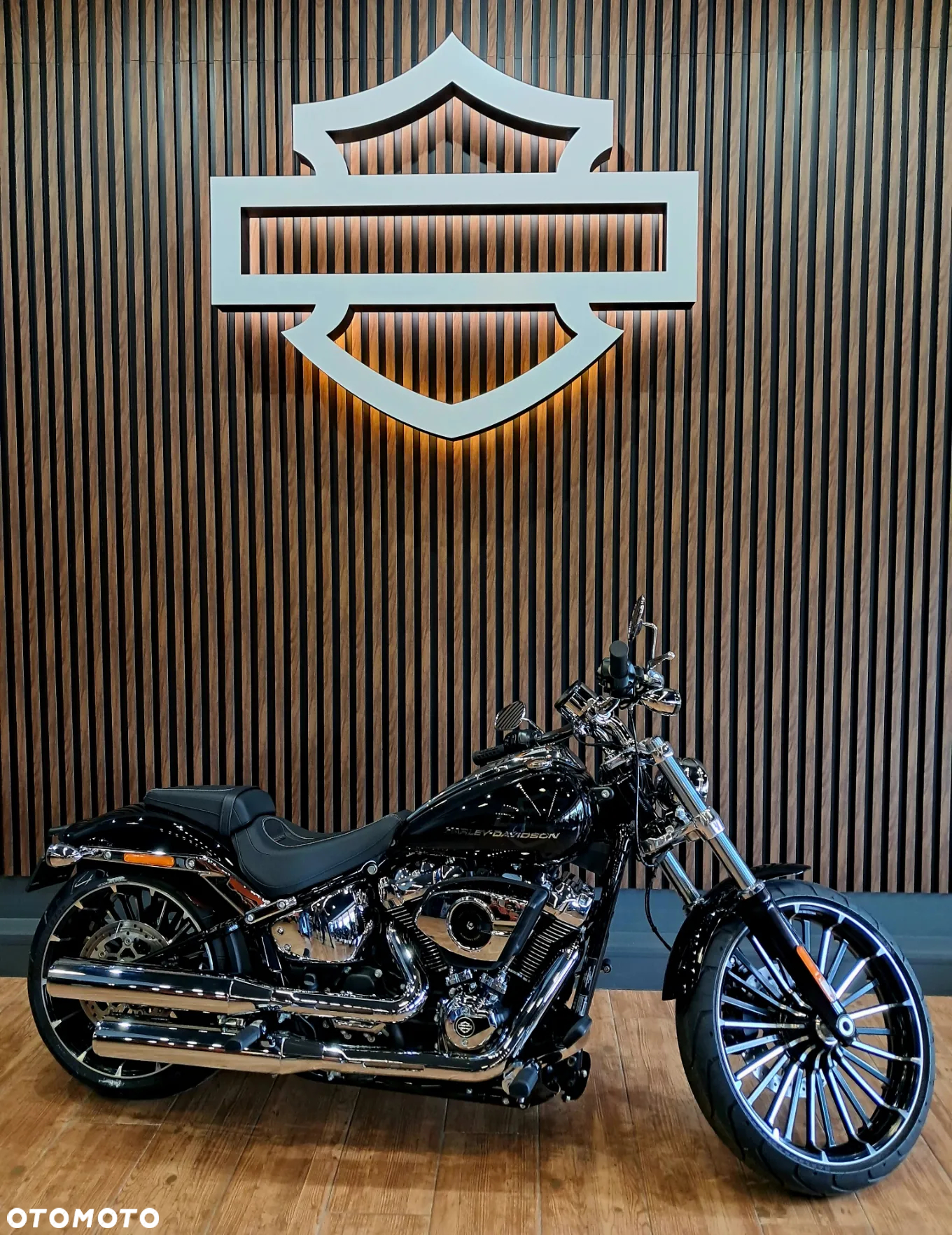 Harley-Davidson Softail Breakout - 2