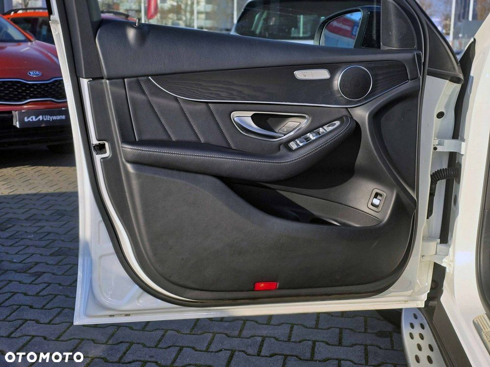 Mercedes-Benz GLC - 19