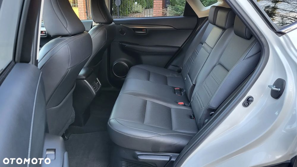 Lexus NX 200t Comfort AWD - 17