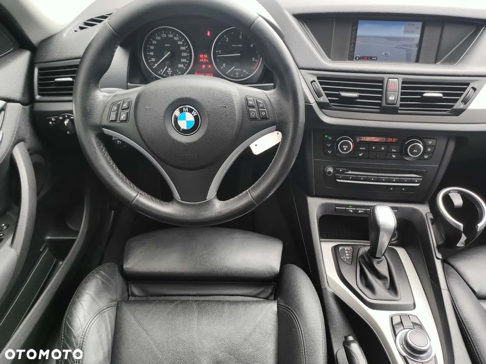 BMW X1 xDrive18d Sport Line - 19