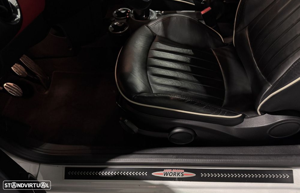 MINI 3 Portas John Cooper Works 153g - 31
