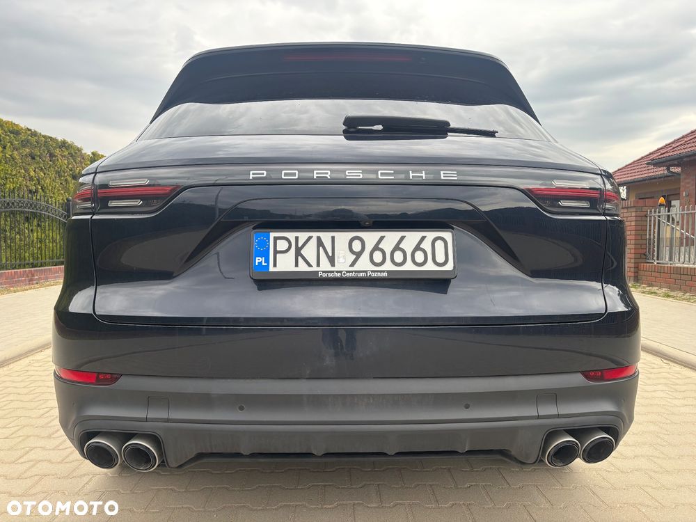 Porsche Cayenne Platinum Edition - 12