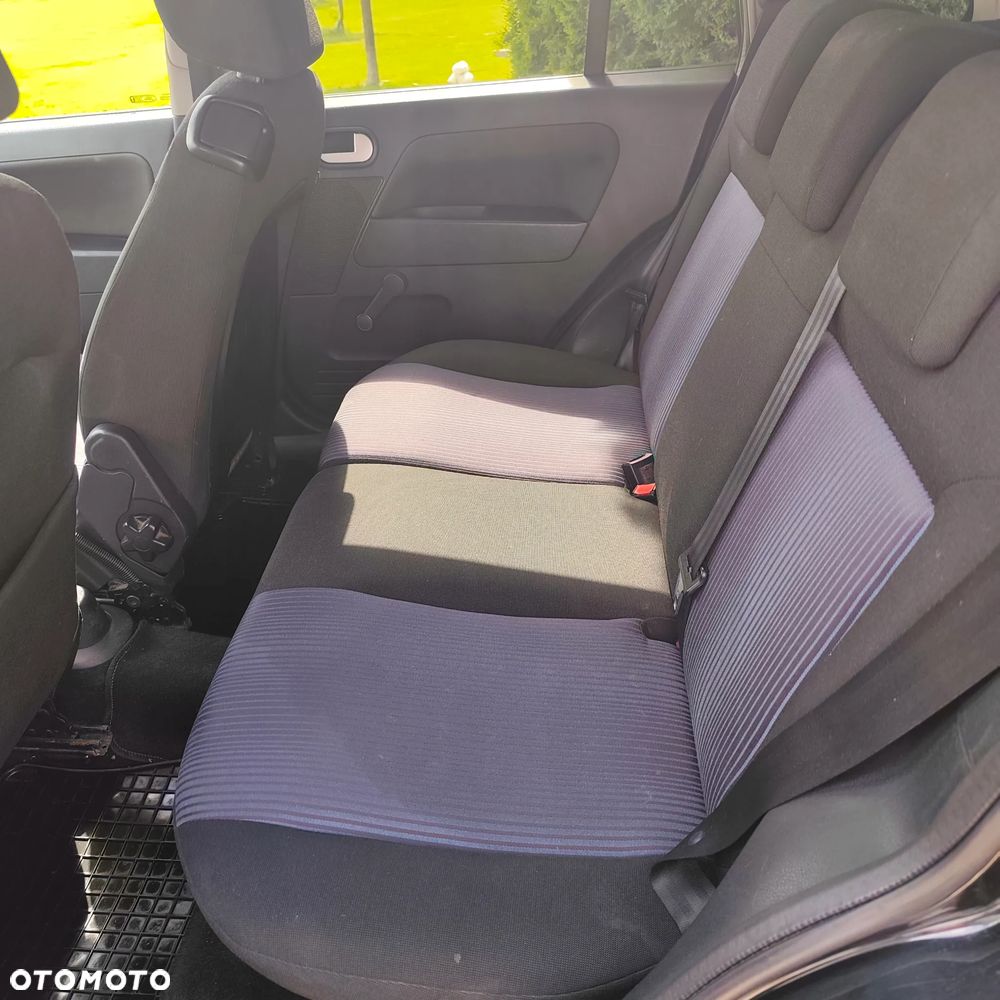 Ford Fusion 1.4 TDCI + - 9