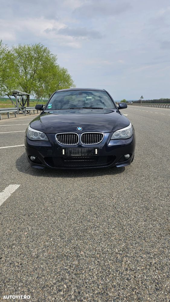BMW Seria 5 523i - 1