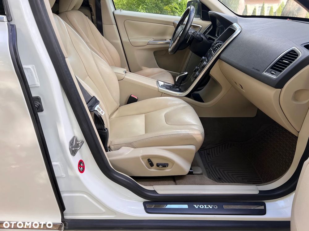 Volvo XC 60 T6 AWD Edition Pro - 6