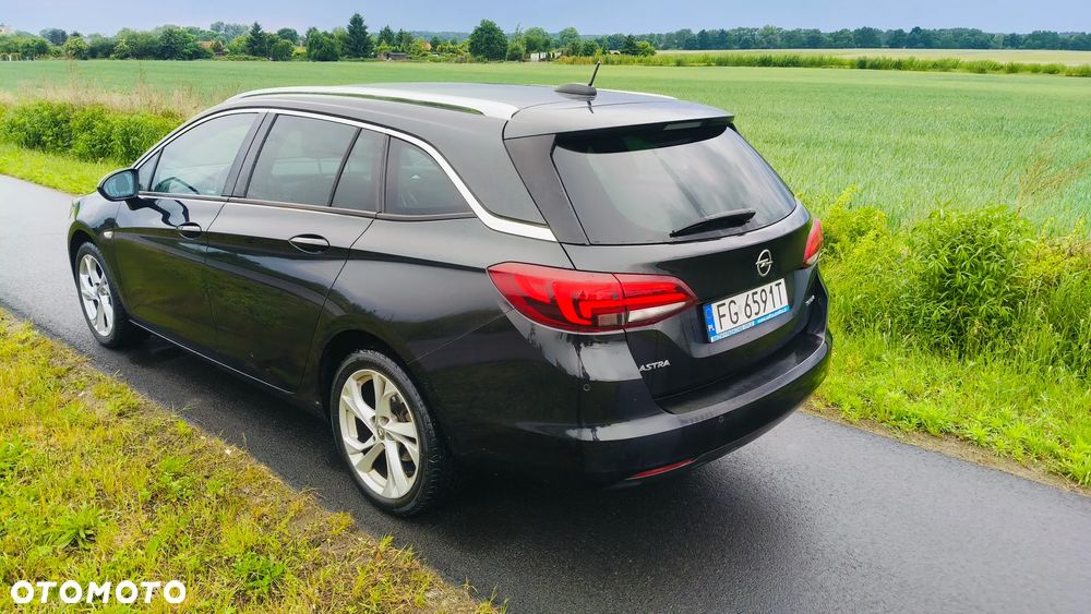 Opel Astra 1.4 T Dynamic - 8